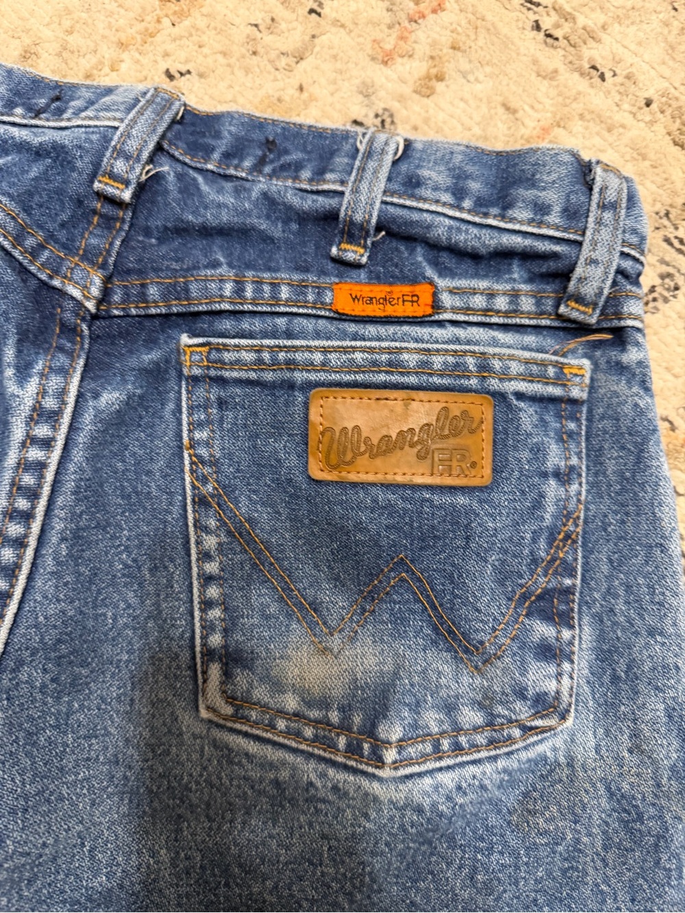 Wrangler FR Flame Resistance Men's Medium Blue Cowboy Cut Jeans - Picture 4 of 8